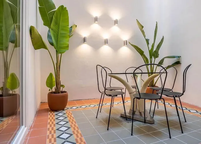 Designer Sevilla